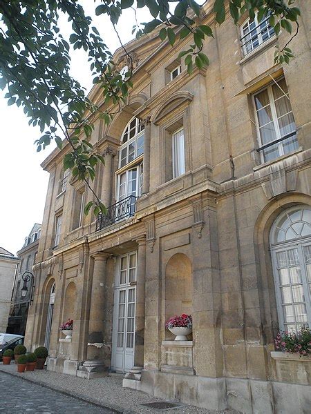 Ancienne abbaye de Penthemont, actuellement ministère des.